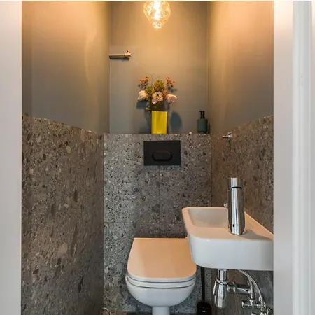 בית אירוח Hip - Cozy And Peaceful Place, 12 Minutes From Old Town & Seaside