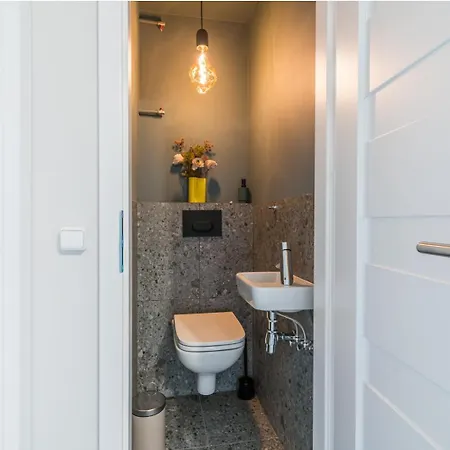 Hip - Cozy And Peaceful Place, 12 Minutes From Old Town & Seaside *