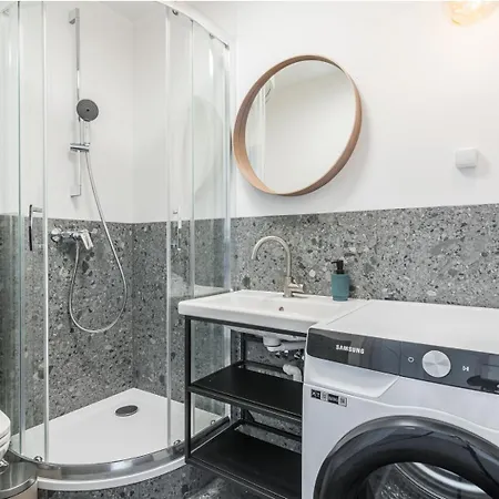 Hip - Cozy And Peaceful Place, 12 Minutes From Old Town & Seaside גדנסק