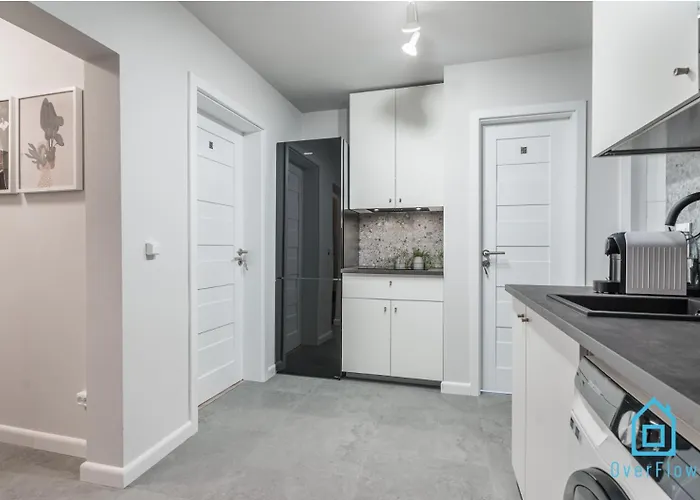 Hip - Cozy And Peaceful Place, 12 Minutes From Old Town & Seaside Habitación en casa particular Gdansk