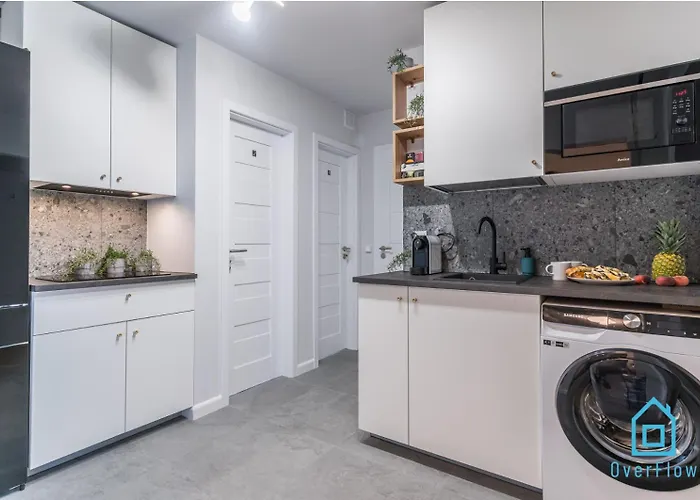 Hip - Cozy And Peaceful Place, 12 Minutes From Old Town & Seaside Habitación en casa particular